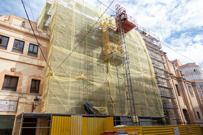 Restauración de la fachada principal de Santa María de Gracia