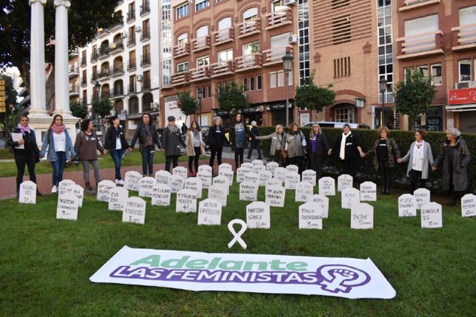 Adelante Andalucía participa en un acto contra la violencia de género.