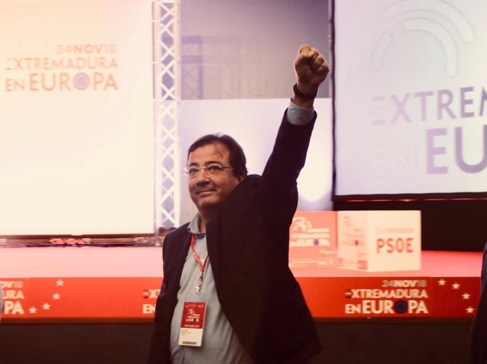 Fernández Vara en la Convención Socialista en Badajoz