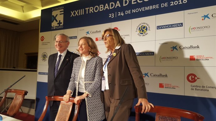 Miquel Valls, Nadia Calviño i Anna Balletbò