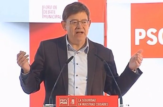 Ximo Puig interviene en un acto en Castellón
