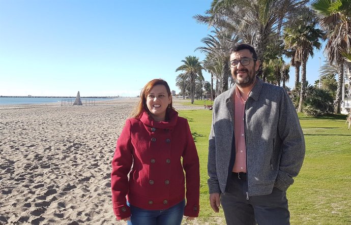 Vanessa García y Guzmán Ahumada tres y dos de Adelante Andalucía parlamento