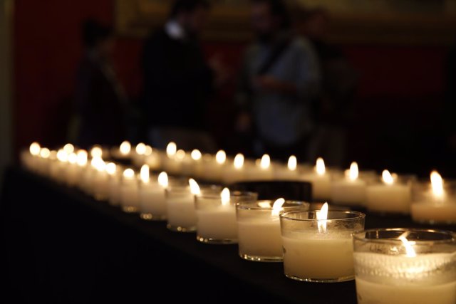 Velas por las víctimas de la violencia de género