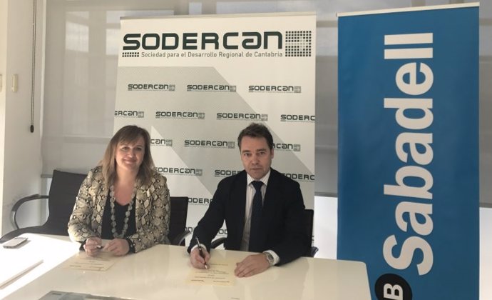 Firma del convenio de Sodercan con el Banco Sabadell
