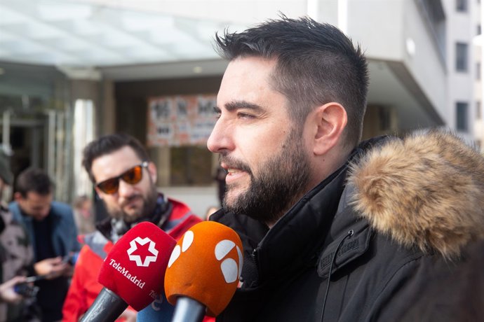 El cómico y presentador Dani Mateo declara como investigado por sonarse la nar