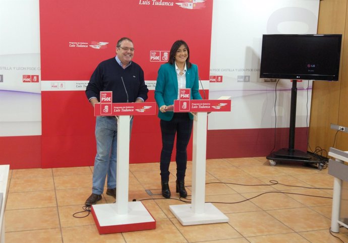 Ana Sánchez y Fernando Vegas durante la presentación de la Escuela de Gobierno