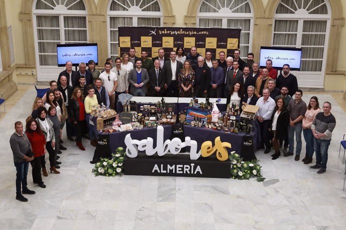 En la quinta edición de la feria, participan 47 empresas de 'Sabores Almería'.