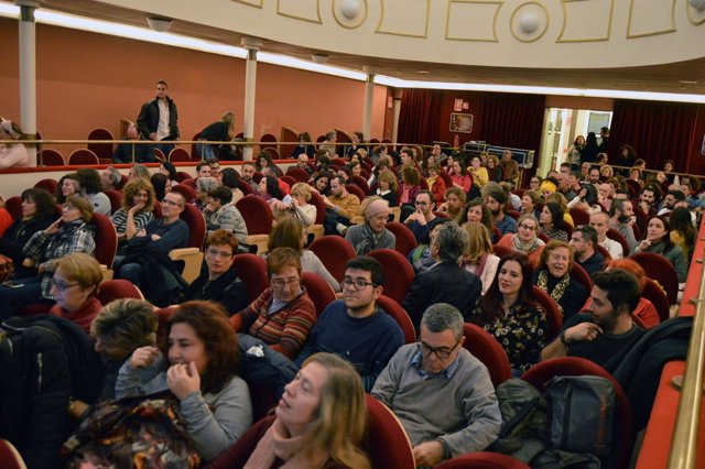 Todos los asientos del Teatro Apolo se llenaron para ver los cortos premiados.