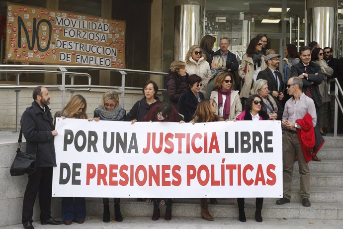 Concentración en los juzgados de Plaza de Castilla en Madrid por la huelga de ju