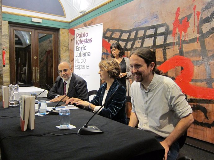 Pablo Iglesias y Enric Juliana han presentado esta tarde su libro en Zaragoza