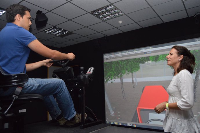 La UPCT aplica realidad virtual para formar en desalojo de edificios