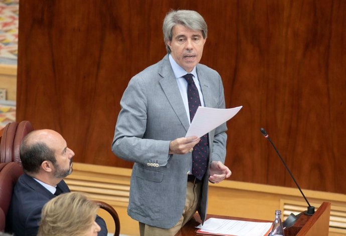 El presidente de la Comunidad de Madrid, Ángel Garrido, en la Asamblea