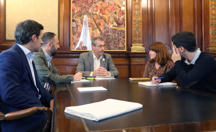 Reunión entre Diputación de Gipuzkoa y Podemos-Ahal Dugu