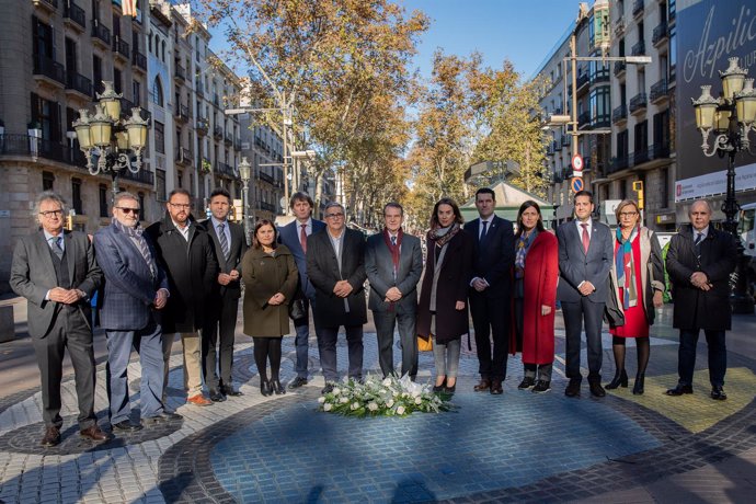 La Federación Española de Municipios y Provincias (FEMP) homenajea a las víctima
