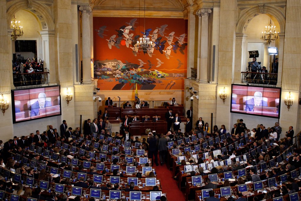 La ComisiÃ³n de Paz del Congreso colombiano pide una reuniÃ³n con el ELN