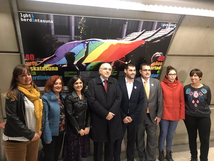 Exposición "$o años. Libertad e igualdad LGBTI" en Metro Bilbao