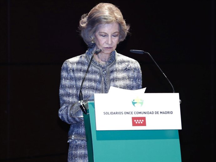 La Reina Sofía recibe un galardón muy especial de la mano de la 'ONCE'