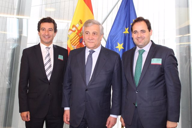 Paco Núñez en Bruselas con Antonio Tajani