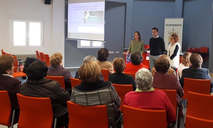 Taller contra la explotación sexual de mujeres y niñas