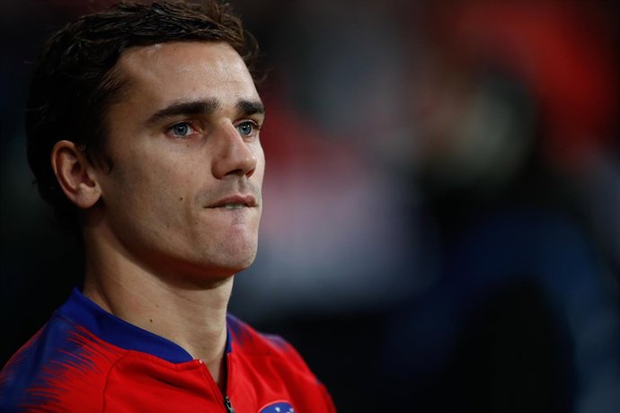 Soccer: La Liga - Atletico de Madrid v FC Barcelona