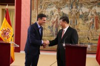 Sánchez y Xi constatan las buenas relaciones económicas y comerciales y abogan por fortalecerlas