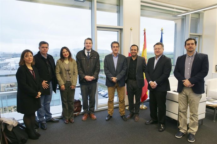 El consejero Martín con la delegación mexicana