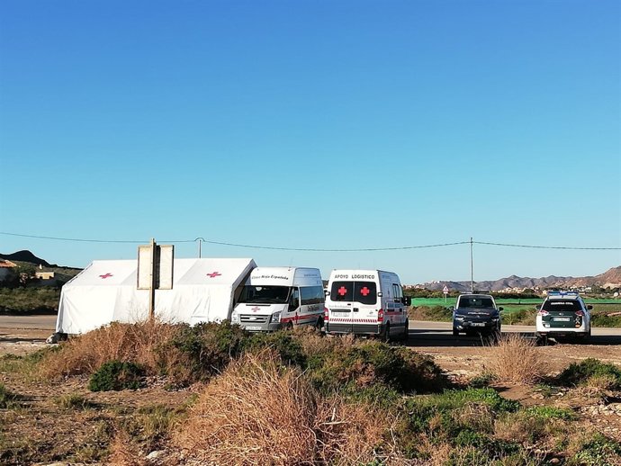 Servicios de emergencia continúan búsqueda hombre desaparecido en Águilas