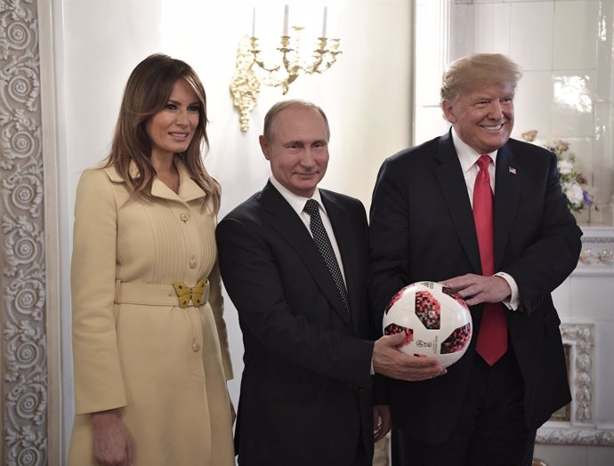 Putin y Trump con Melania en Helsinki