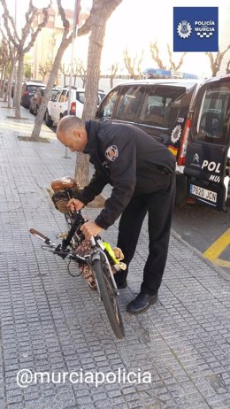 Bicicleta que montaba el detenido y había sido sustraída poco antes