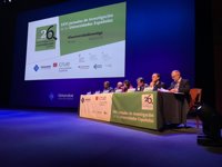 Armengol defiende que la ciencia es "el motor del progreso social y económico"