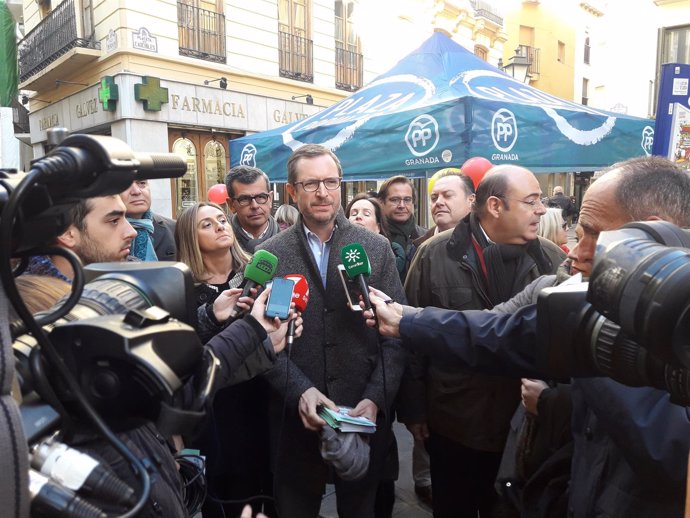 El vicesecretario de Organización del PP, Javier Maroto, en Granada