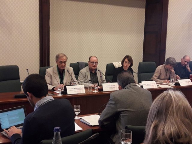 J.Cruz y J.M.Puig en comisión parlamentaria