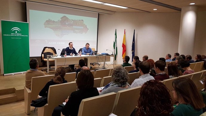 Nota Y Fotos / Agricultura Impulsa Un Proyecto Piloto De Apoyo Integral A Los Jó