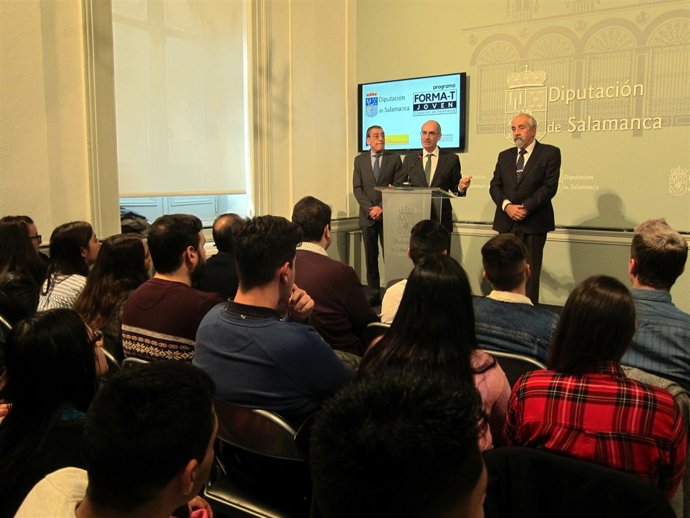 Entrega de diplomas del programa 'Forma-T'.