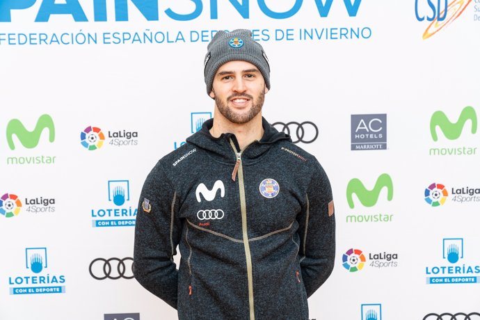 El snowboarder español Lucas Eguibar