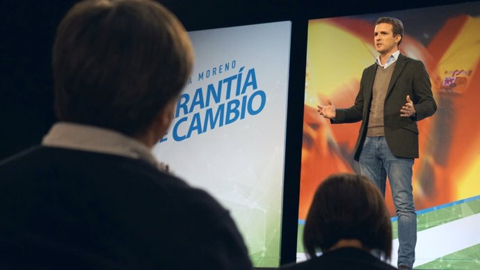 Pablo Casado líder del PP presidente mitin acto público 2D elecciones
