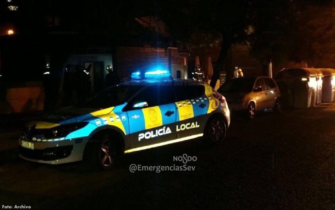 Vehículo de la Policía Local de Sevilla
