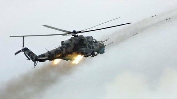 Un helicóptero de combate militar afgano
