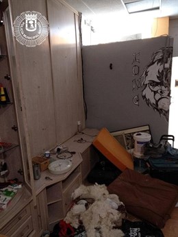 Estado de uno de los narcopisos desmantelados en Carabanchel