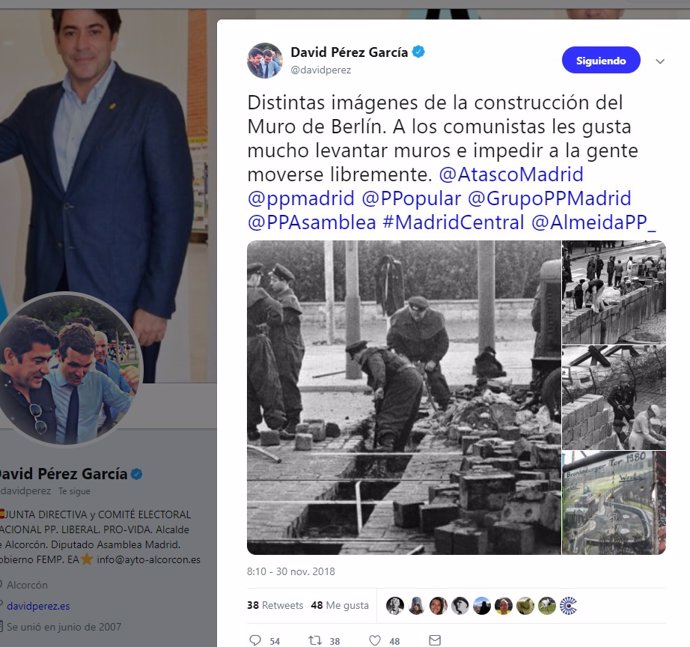 Tuit de David Pérez comparando Madrid Central con el Muro de Berlín