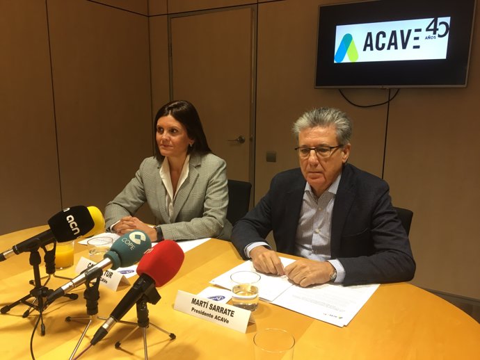 Catiana Tur y Martí Sarrate de Acave en rueda de prensa