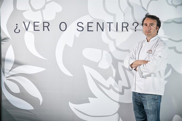 El chef de Abades Triana, Elías del Toro, en el restaurante