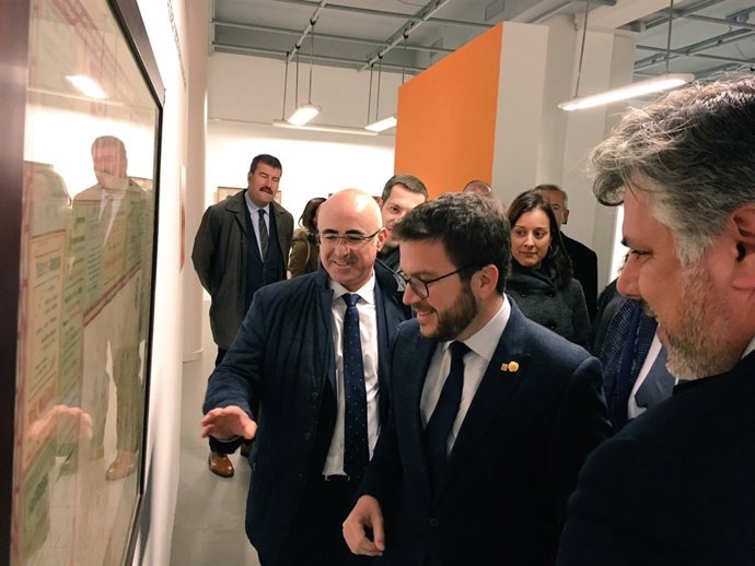 El delegat O.Peris, el vicepresident P.Aragonès i l'alcalde A.Batet.