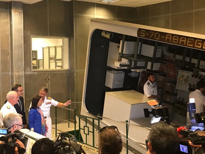 Margarita Robles visita a la Flotilla de Submarinos de la Armada