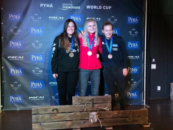 Astrid Fina, plata en la Copa del Mundo de Snowboard