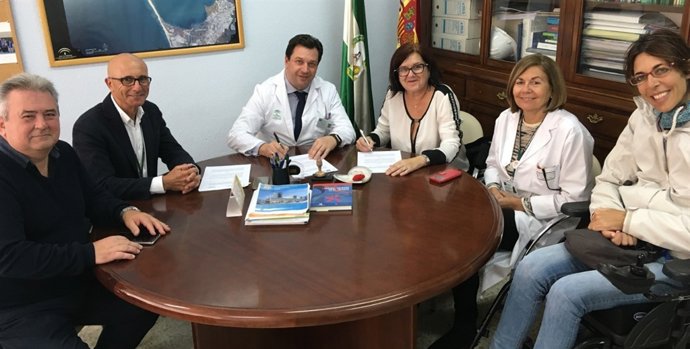 Firma convenio para escuela de pacientes