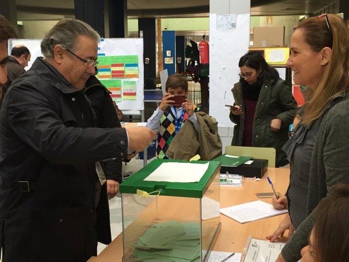 Zoido vota al 2D