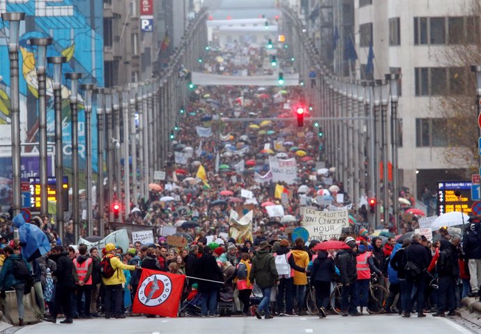 Manifestación contra el cambio climático "Reclama el Clima" en Bruselas