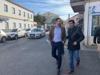 Santiago Abascal (VOX) y Francisco Serrano están ya en el hotel de Sevilla donde seguirán el resultado electoral