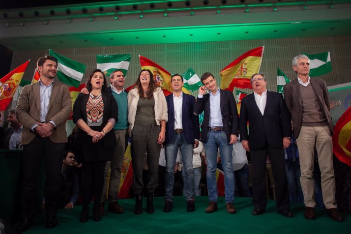 En Sevilla, mitin de cierre de campaña del candidato del PP-A a la Presidencia d
